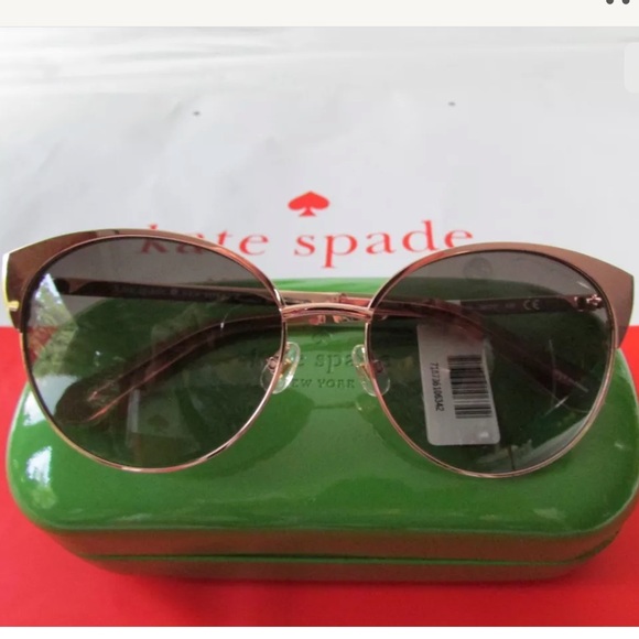 Accessories - NWT 100% Kate Spade Kaydee Sunglass & Case